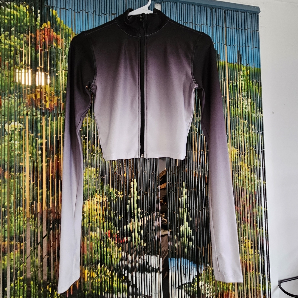 Forever 21 Black and White Ombre Top